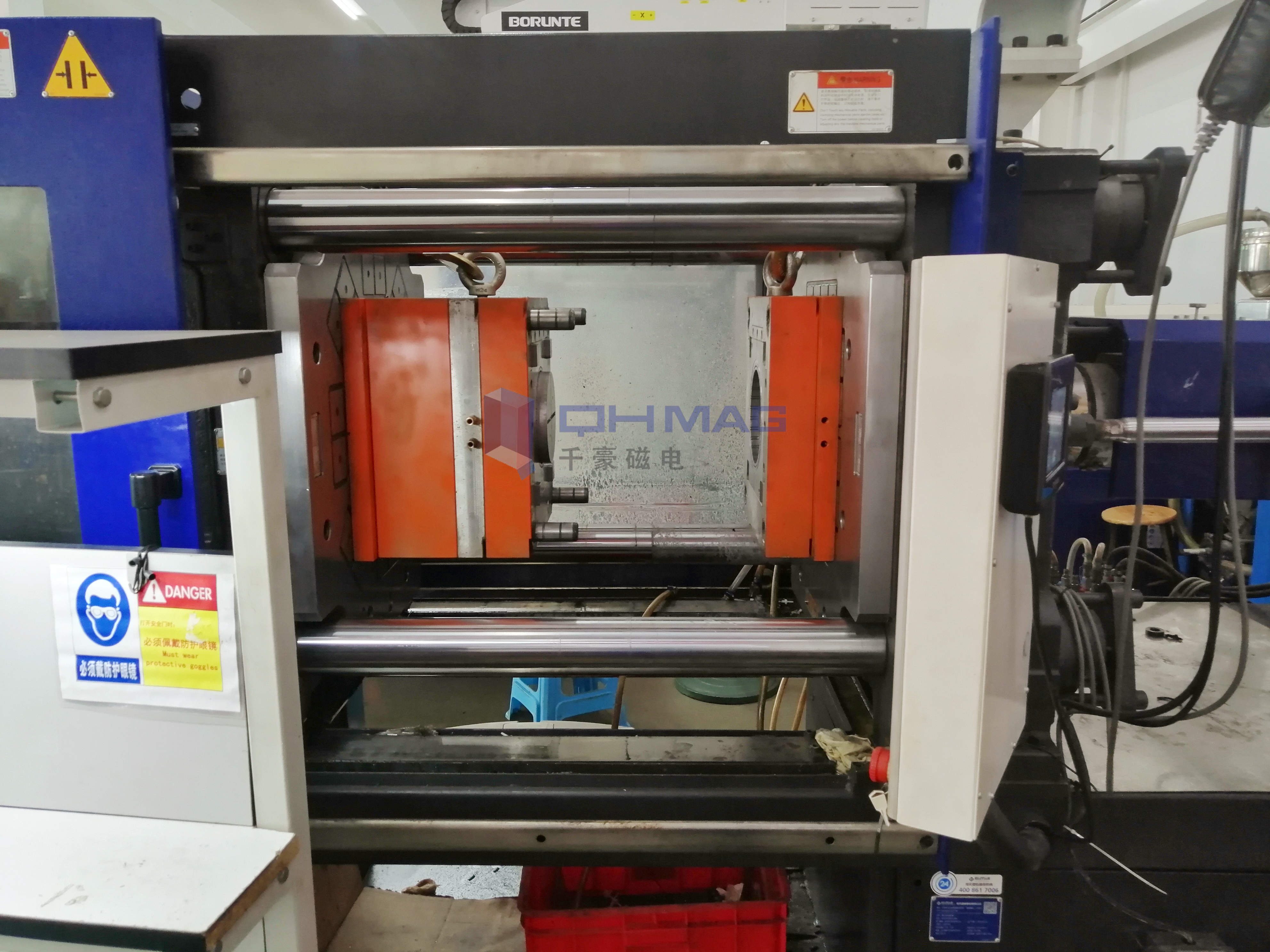 注塑機換模250噸快速換模系統,磁力模板